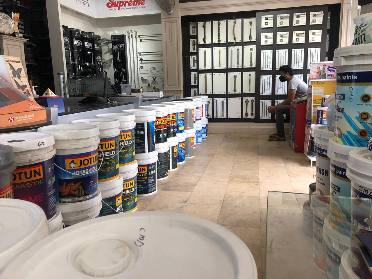 VENGARA HARDWAERS CHEMMAD